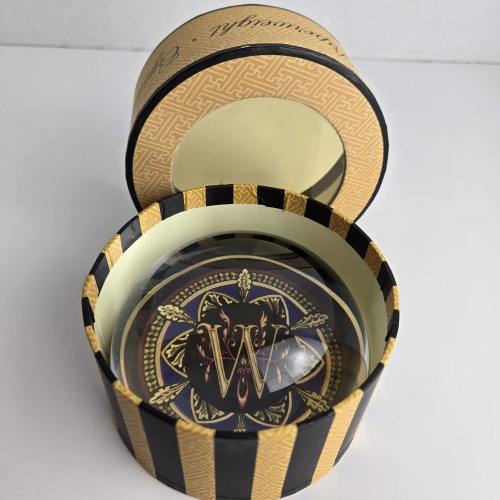 Punch Studio Made in France Crystal Dome Paperweight Monogram Initial "W" - Picture 3 of 14